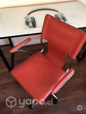 Escritorio con silla de regalo - Imagen 2