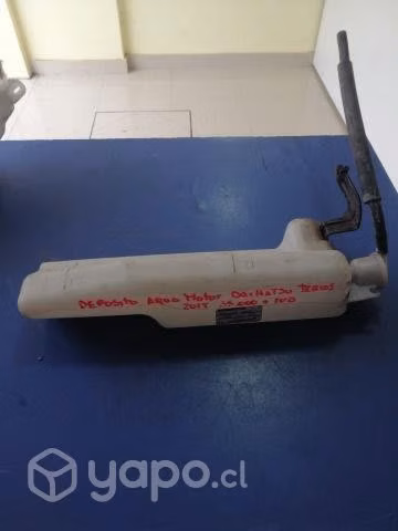 Deposito agua motor Daihatsu Terios 2015