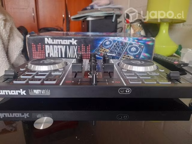 Numark Party Mix