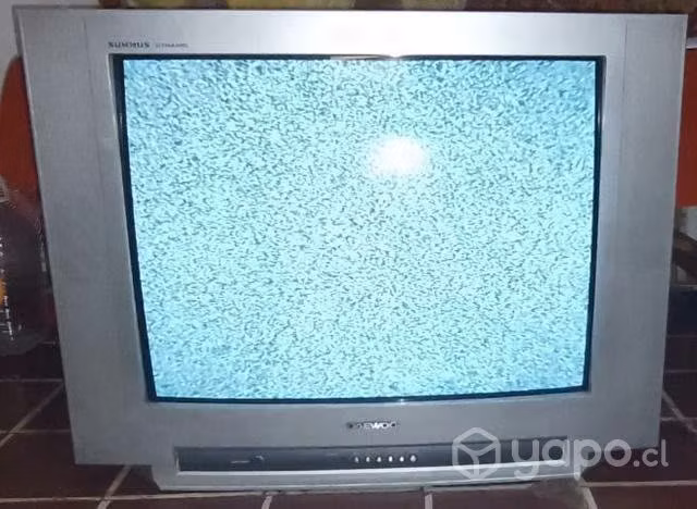 Télévision antiguo marca Daewoo