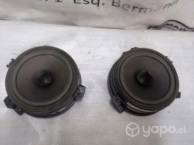 Parlantes ford ranger año 2017 / 2023