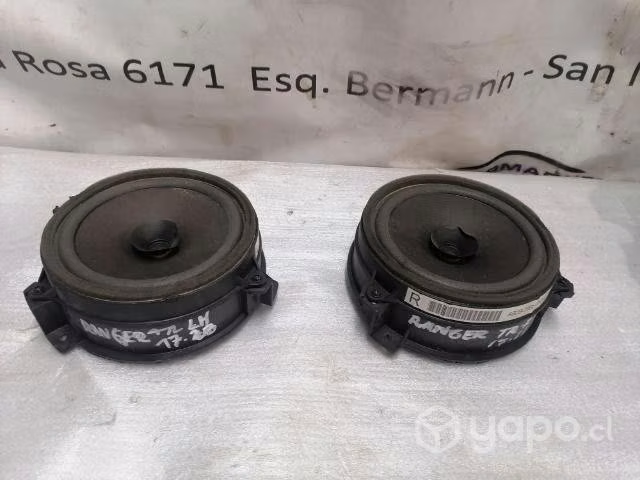 Parlantes ford ranger año 2017 / 2023
