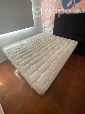 Cama King Celta + respaldo conversable