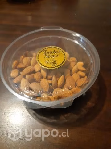 Almendras Por kilo y por pote