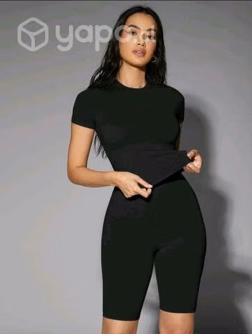 Bellas poleras nuevas