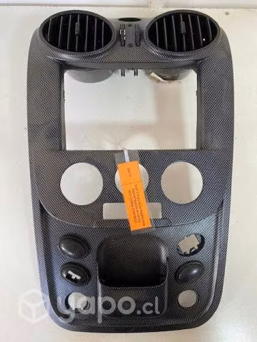 Consola radio c/rej ventilac Mahindra Pick Up 2016
