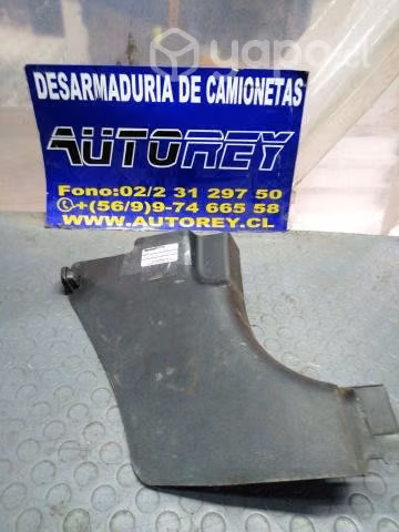 Tapiz cubre pilar inferior del derecho Kia Sportag
