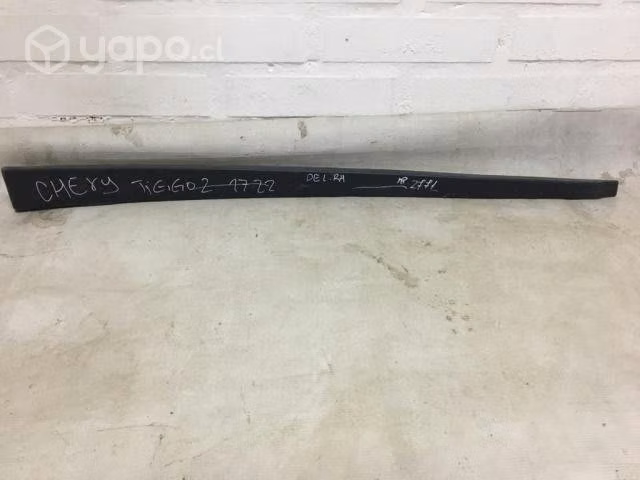Moldura puerta del rh chery tiggo 