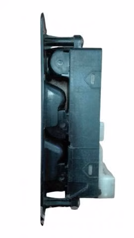 Botonera delantera lh Nissan Primera año 99/02