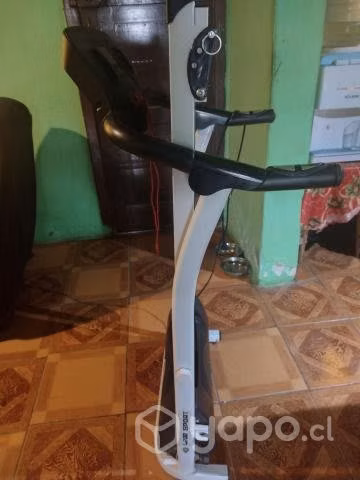 Trotadora muy poco uso.marca live sport