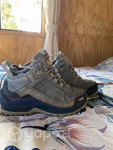 Zapatillas haka honu número 35