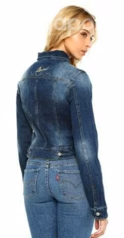 Chaqueta Desigual. Talla 40 - Imagen 2