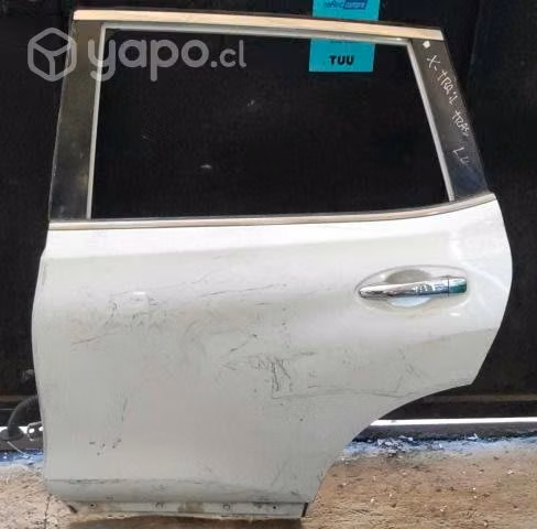 Puerta trasera izquierda nissan x-trail