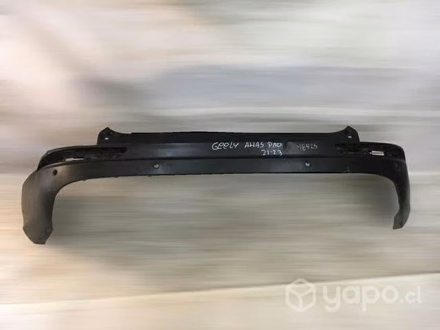 Mataperro trasero geely Atlas 2021-2023