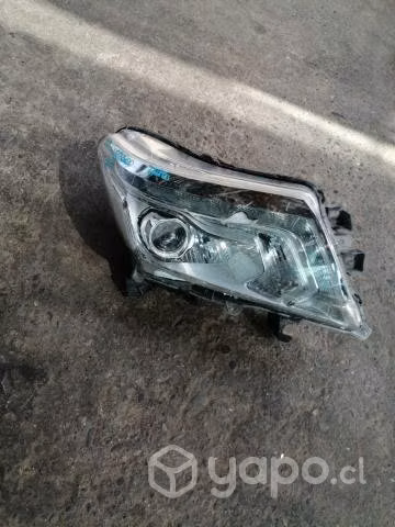 Optico derecho nissan np300 con led original
