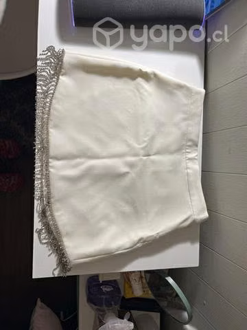 Falda blanca (Zara)