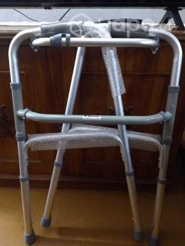 Andador aluminio plegable