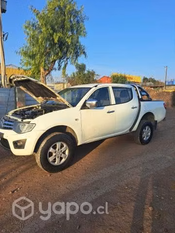 Cremallera Mitsubishi L usado