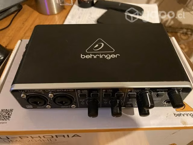 Interfaz audio behringer u-phoria umc204hd