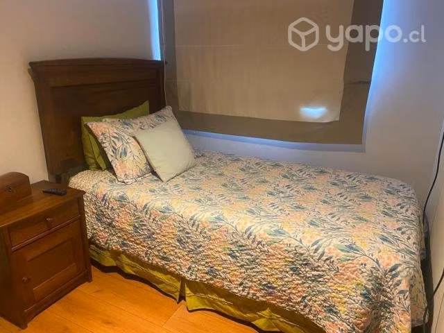 Cama 1.5 Rosen con velador y comoda - Imagen 4