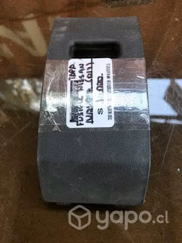 Tapa fusible inter tablero Nissan Navara 2008-2015