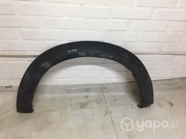 Moldura delantera lh jac t8