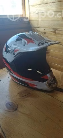 Dos cascos para moto, buen estado