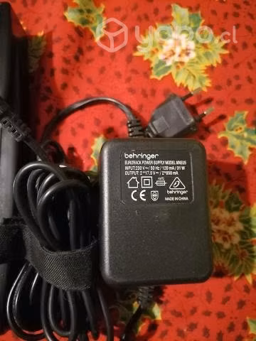 Behringer Xenyx 1202 Mezcladora