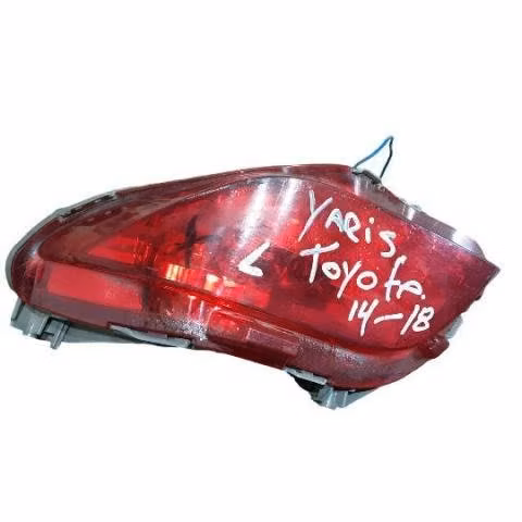 Reflectante izquierdo toyota yaris 2014 2017