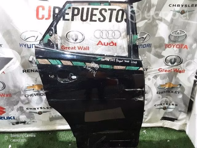 Puerta trasera derecha peugeot 3008 2008 detalles