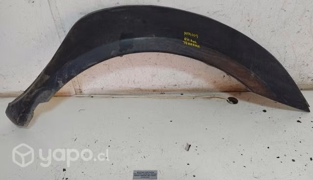 Moldura Pasa Rueda Delantera Derecha (NTA009) Niss
