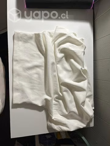 Polera blanca (Zara)