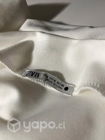 Polera blanca (Zara)