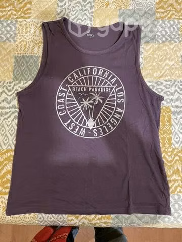 Poleras usadas en buen estado