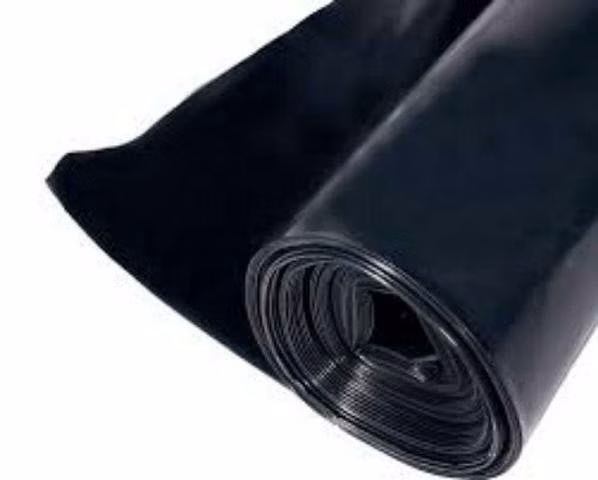 Polietileno negro reciclado 0.10 x 100 mts