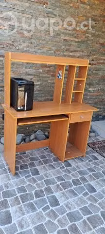 Escritorio + pc - Imagen 2