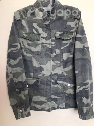 Chaqueta diseño militar