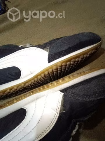 Zapatillas usadas - Imagen 4