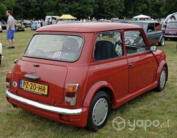 Ensanche austin mini rover nuevo plastico - Imagen 3