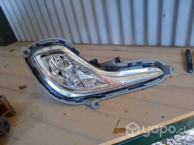 Neblinero RH Hyundai RB