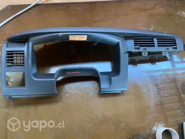 Moldura tablero instrumentos Dodge Dakota 2012