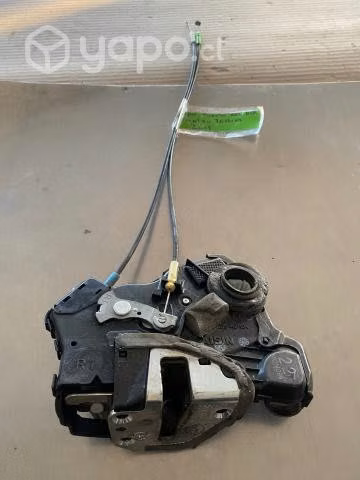 Chapa puerta delantera derecha Daihatsu Terios