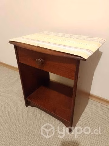 Velador de madera