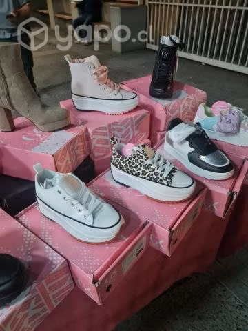Zapatillas y botines para dama