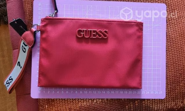 Sobre - cartera Guess Nuevo