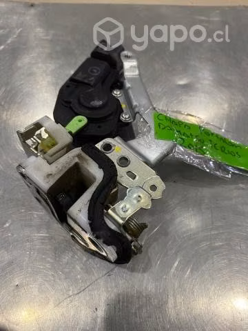 Chapa portalon Daihatsu Terios 2015