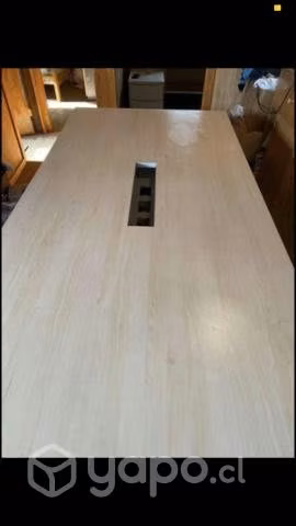 Mesa de reunión nueva usada muy pocas veces