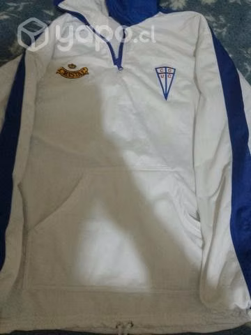 Poleron de la Universidad católica