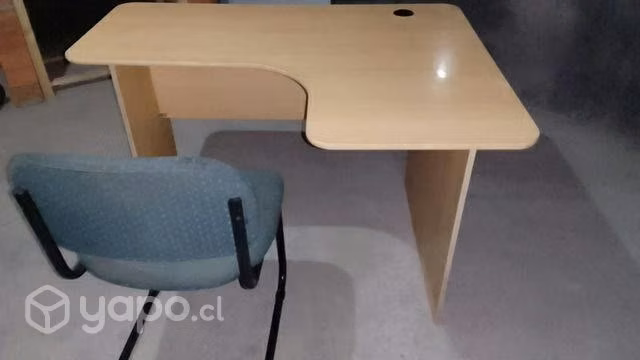 Escritorio con silla