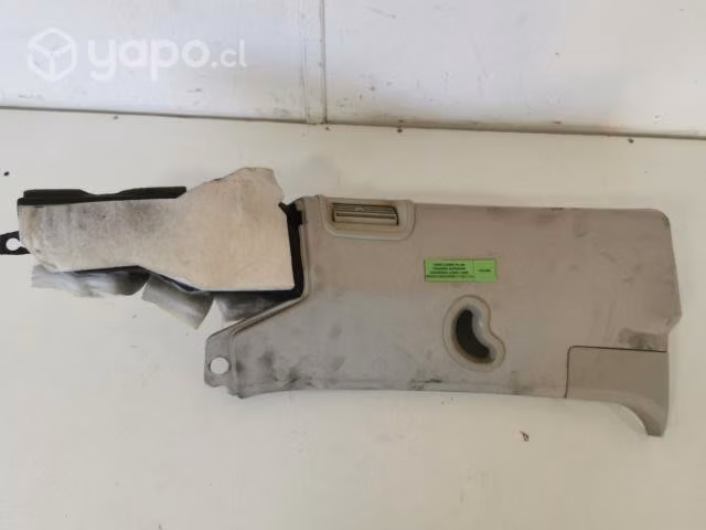 Tapiz Cubre Pilar Tras sup izq (LD98) Land Rover